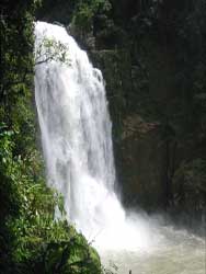 The fearsome Heaw Narok Waterfall, Khao Yai 