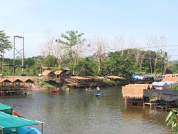 Restaurants by the river in Nakhon Nayok